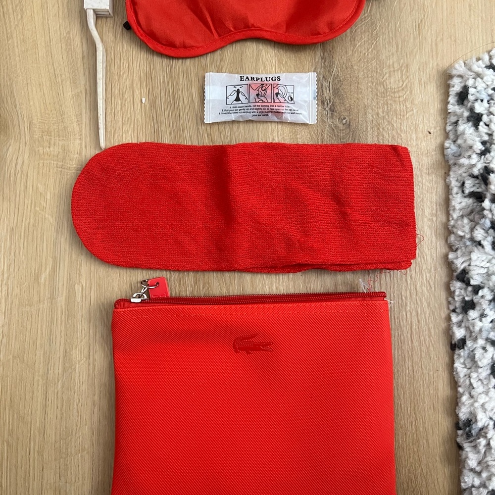 NEW Lacoste Bold Red Toiletry Bag - Picture 2 of 2